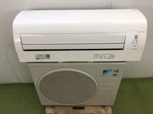 DAIKIN ダイキン ルームエアコン AJT25UCS-W 主に8畳用 冷房2.5kw 内部乾燥 フィルター自動洗浄 クーラー 2017年製  リモコン付属 | 出張・宅配・店頭買取【全国対応】 高価買取タカガイ