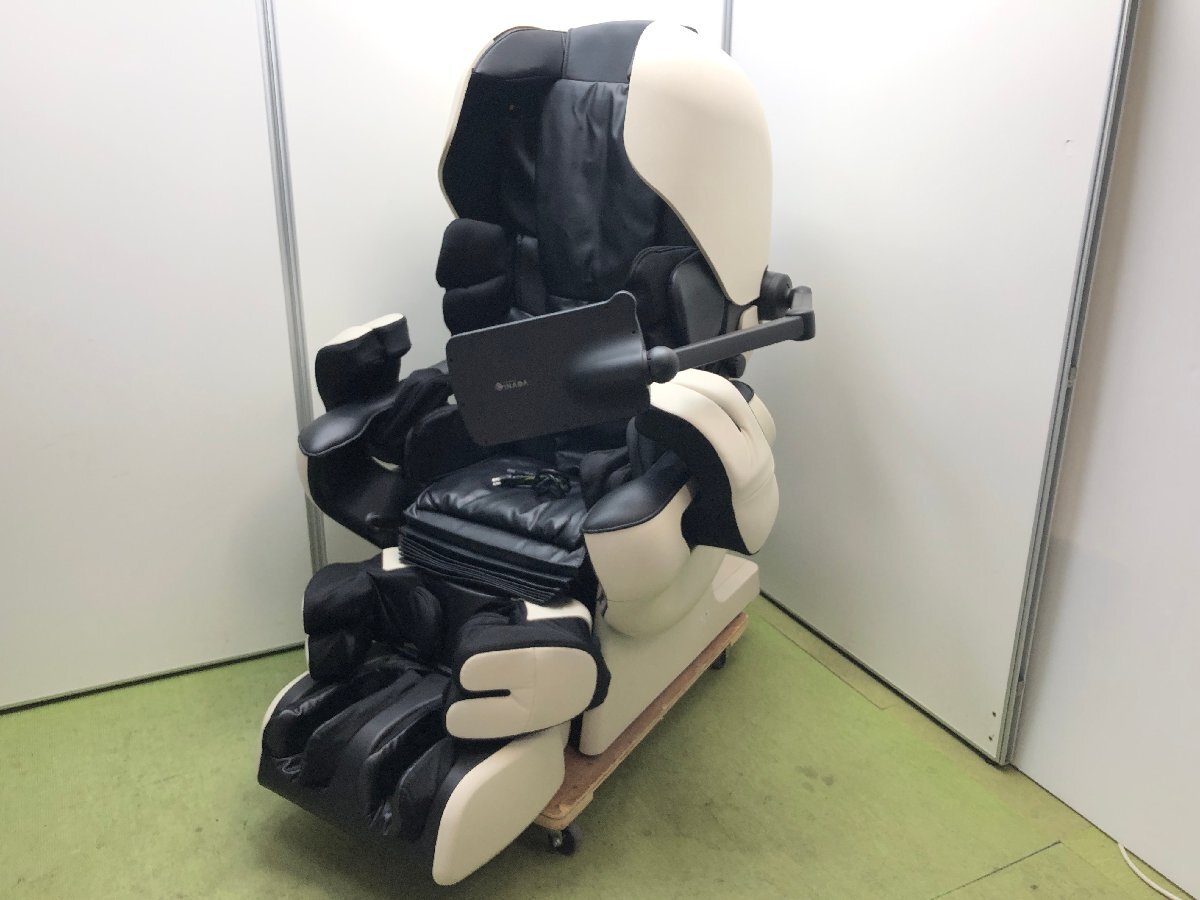ファミリーイナダ ルピナスロボ マッサージチェア Wi-Fiモデル AI搭載 全身対応 家庭用電気マッサージ機 FMC-LPN30000 2019年製
